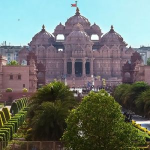 Business Class Flights to Delhi