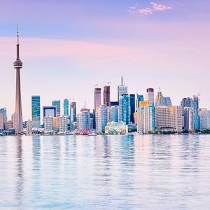 Business Class Flights to Toronto